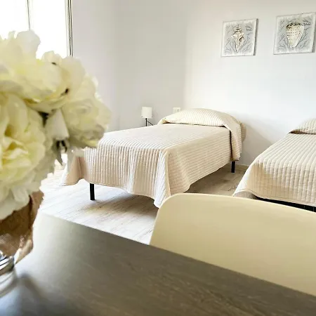 Domus Deledda Lägenhet Posada (Sardinia)