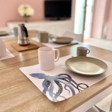 Domus Deledda * Посада